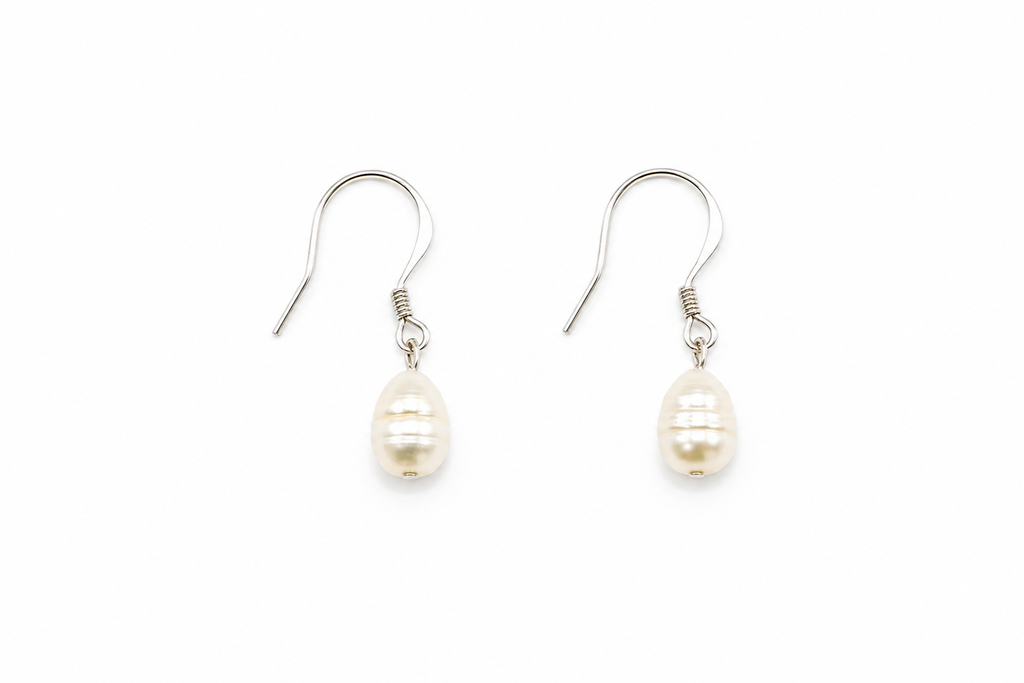 Isla Pearl Hooks