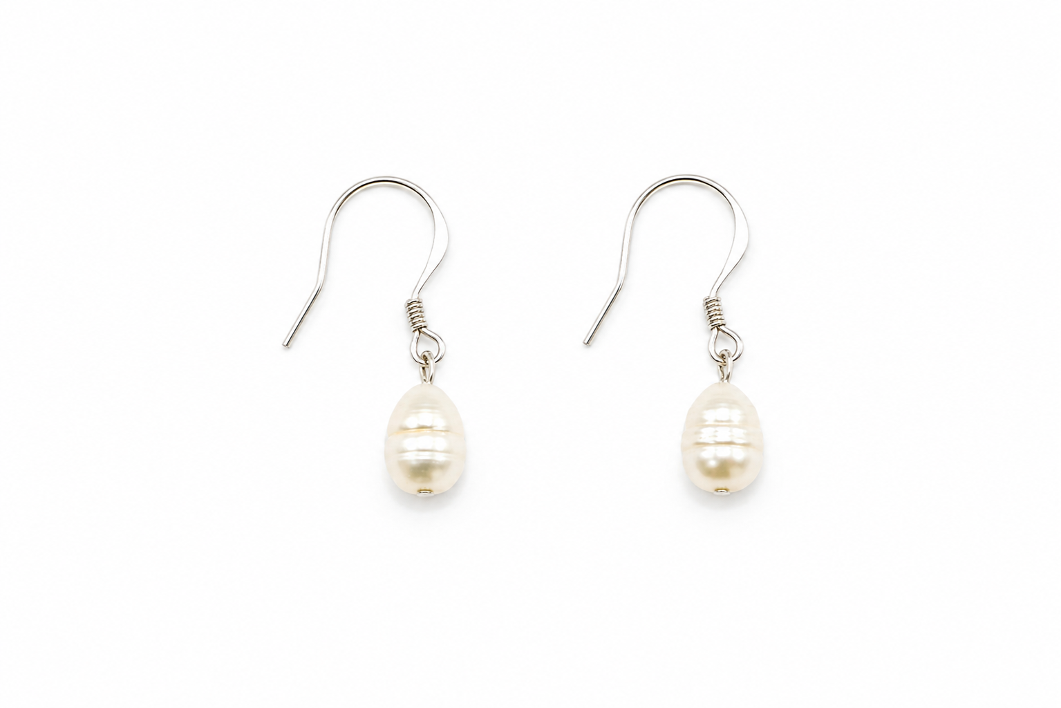 Isla Pearl Hooks