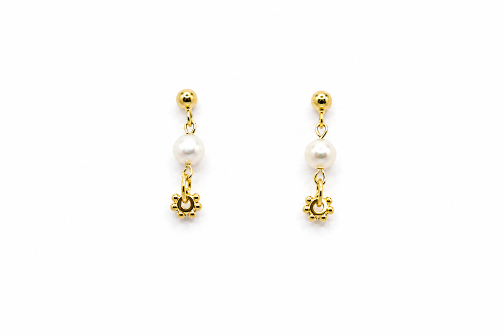 Sunny Pearl Studs